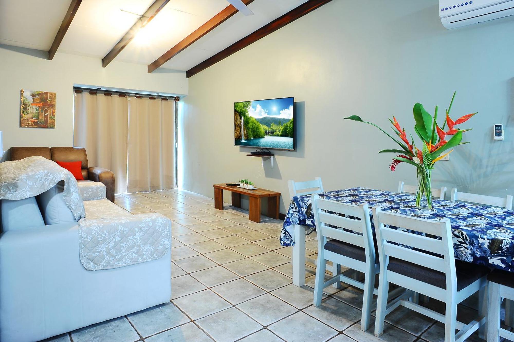 Wide Mouth Frog Quepos Hostel Manuel Antonio Luaran gambar