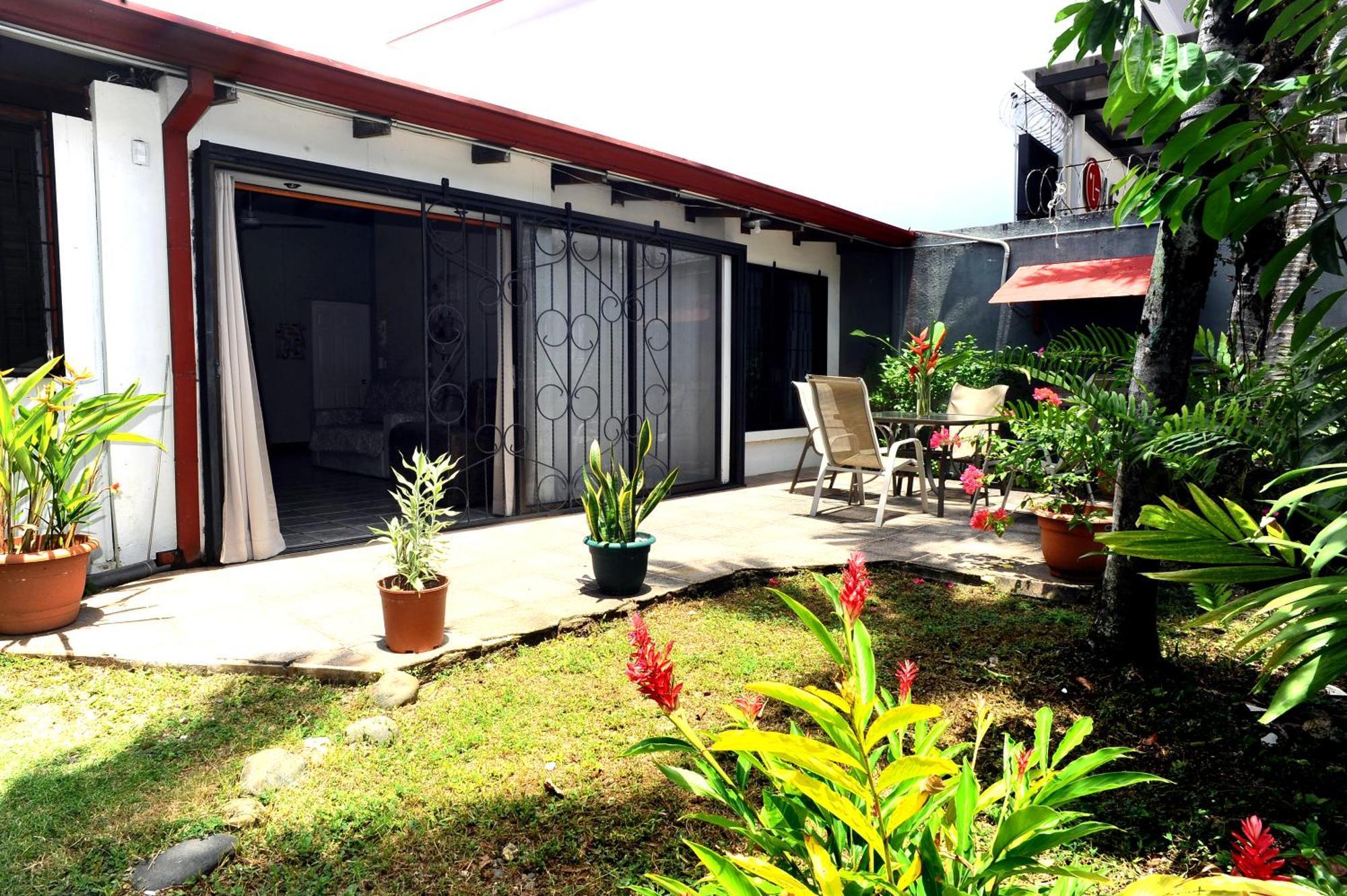 Wide Mouth Frog Quepos Hostel Manuel Antonio Luaran gambar